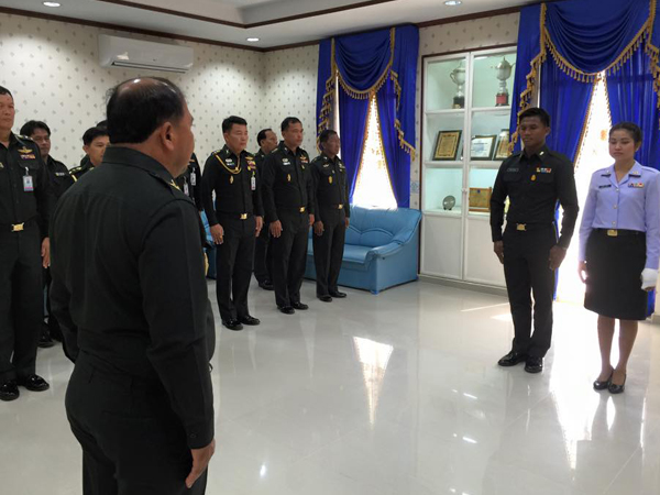  สิบตรีบัวขาว ประดับยศ แฟนคลับแห่โพสต์ยินดีล้นหลาม