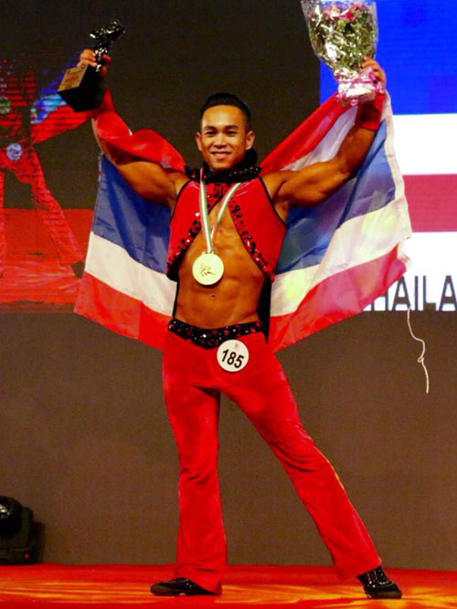 เพาะกายชิงแชมป์โลก 2014 ทีมชาติไทยคว้า 9 เหรียญทอง