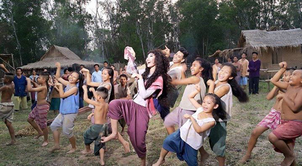 ปังมาก !! แก้วหน้าม้า คัมแบ็ค ฮิตจนติดไทยเทรนด์ (เขาว่ากันว่าฮามาก)