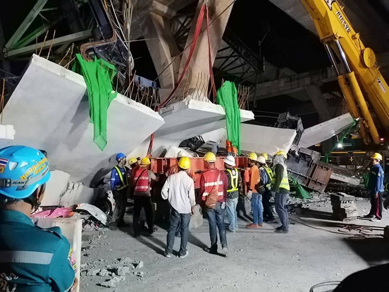 เครนถล่มพระราม 2