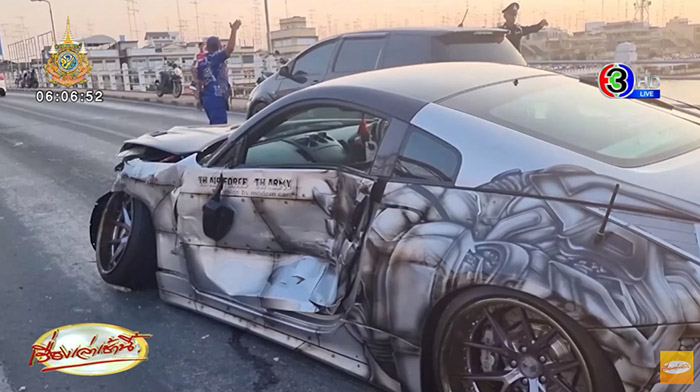 รถตกสะพาน