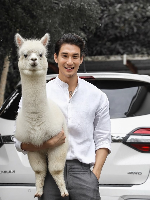 ไป๊ ทาคน เปิดบ้านหรู พาชมสวนสัตว์บนดาดฟ้า