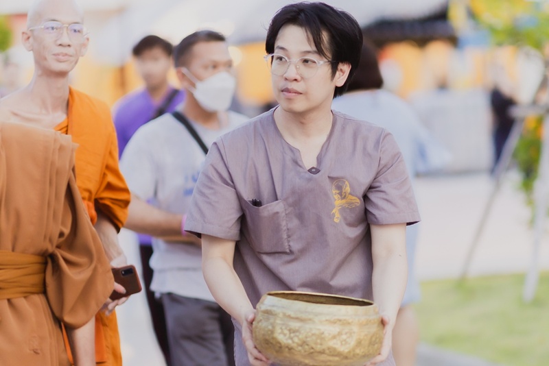 ธุรกิจบันเทิง หมอบี อรอุ๋ง