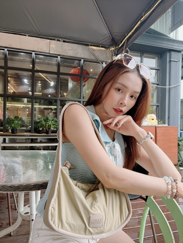 สาวฮอตระดับนางฟ้า ปิ๊งรักลุงไรเดอร์ วัย 60