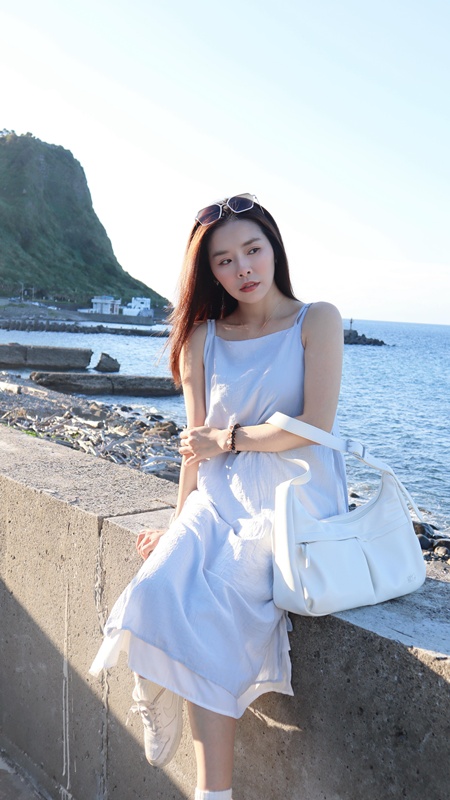 สาวฮอตระดับนางฟ้า ปิ๊งรักลุงไรเดอร์ วัย 60