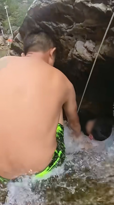 ฮีโร่คนแปลกหน้า