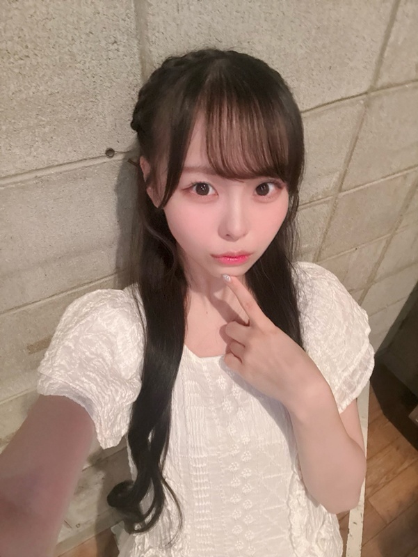 ไอดอลสาวโป๊ะแรง โดนจับได้ใช้แอคหลุมด่าบริษัท 