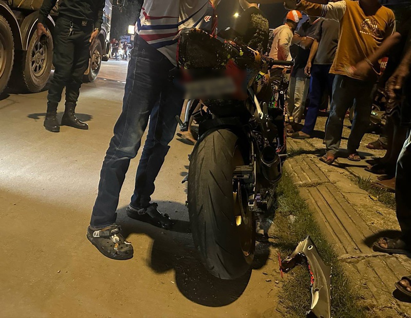 อินฟลูฯ เขมรสายซิ่ง บิ๊กไบค์คว่ำ