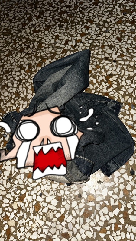 สาวซื้อกางเกงยีนส์ออนไลน์ ได้ของแถมมือสองสภาพช็อก