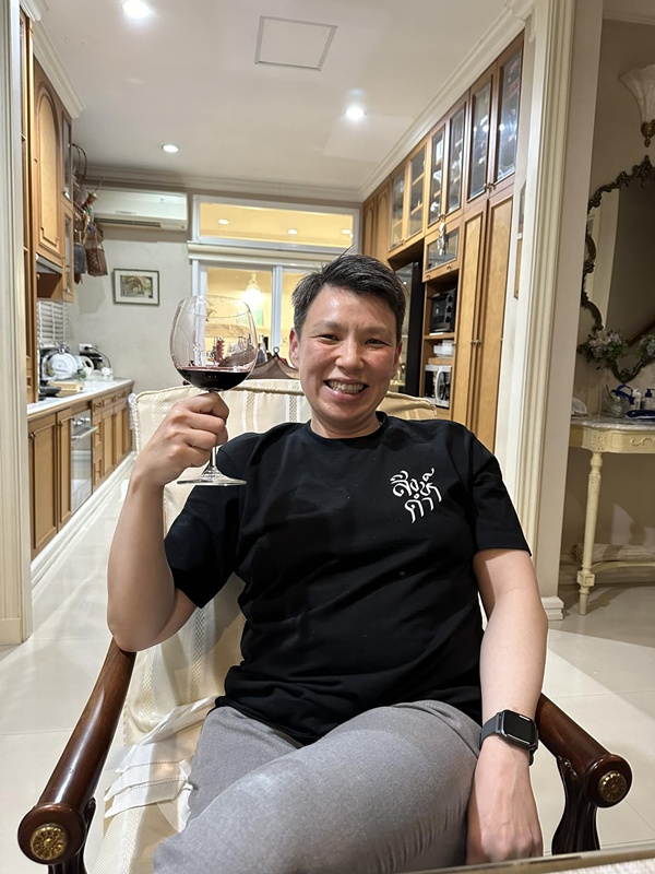 ดร.วาสนา พี่จอห์น วิญญู โพสต์ปมคำ ผกา