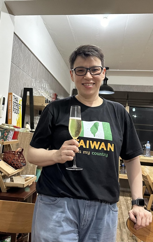 ดร.วาสนา พี่จอห์น วิญญู โพสต์ปมคำ ผกา