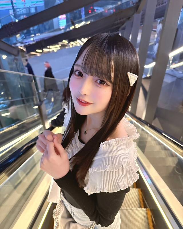 ภาพหลุด ไอดอลสาวญี่ปุ่น ถูกไล่ออกวง