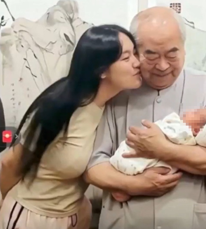 จิตรกรหมื่นล้าน วัย 87 มีลูกกับเมียเด็ก