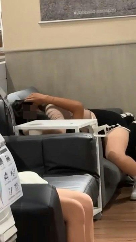 ทดลองใช้ โซฟาตัวอย่างห้างดัง