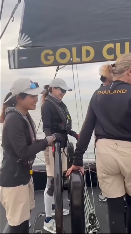 สมเด็จพระราชินี ทรงร่วมฝึกซ้อมเรือใบ เตรียมลงศึกซีเกมส์ ครั้งที่ 33