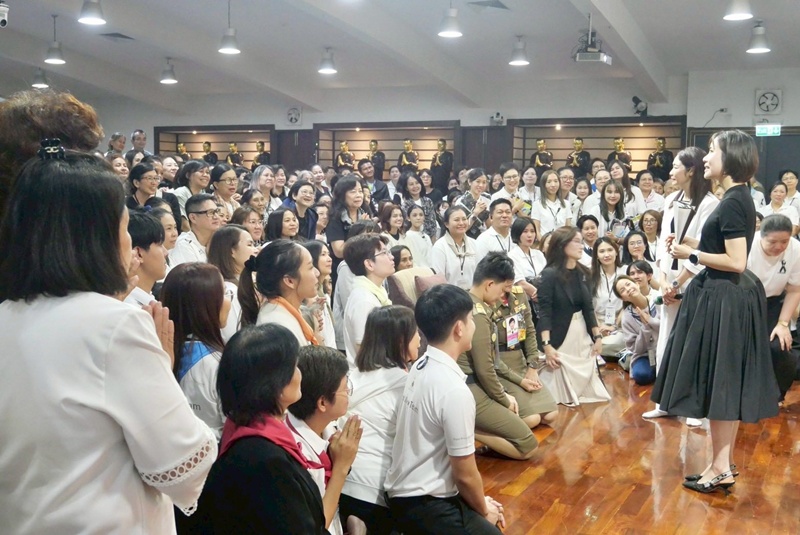 เจ้าคุณพระสินีนาถฯ ร่วมฟังธรรมและสนทนาธรรม