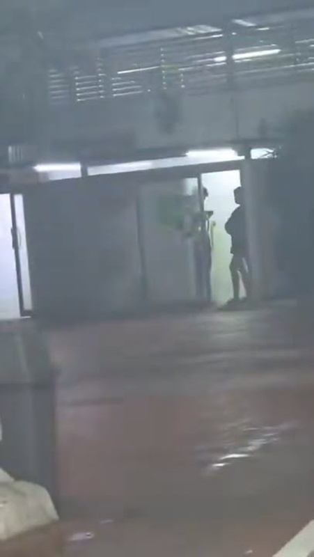 คลิปคู่รักเล่นสยิวในห้องน้ำคนพิการ