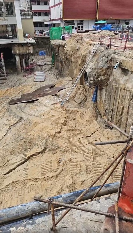 สั่งทุบ สน.สามเสน