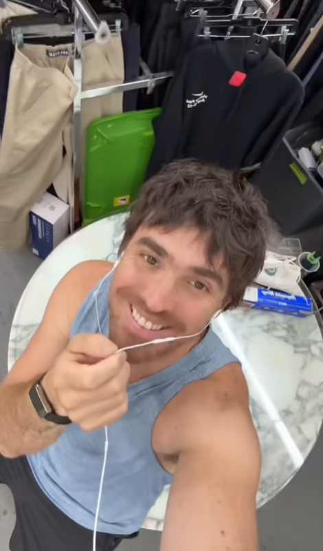 โต๊ะมือสอง มูลค่าจริงเป็นแสน