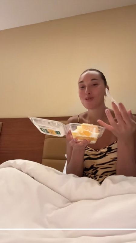 นักวอลเลย์บอลสหรัฐฯ รีวิวเมนูข้าวเหนียวมะม่วง