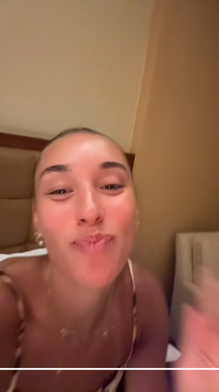 นักวอลเลย์บอลสหรัฐฯ รีวิวเมนูข้าวเหนียวมะม่วง