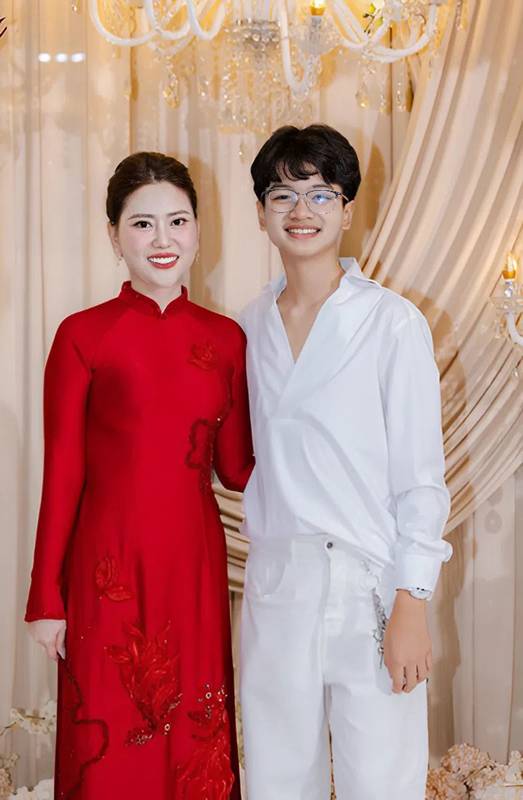 แม่เจ้าบ่าวสวย