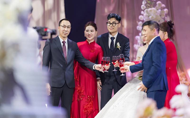 แม่เจ้าบ่าวสวย