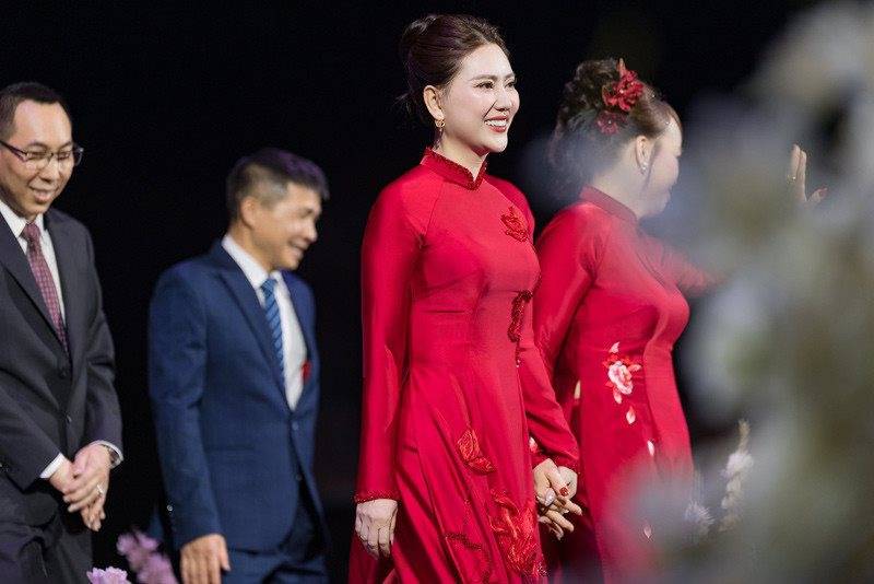 แม่เจ้าบ่าวสวย