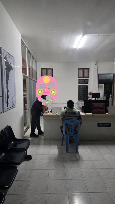 คนร้ายบุกห้องพัก