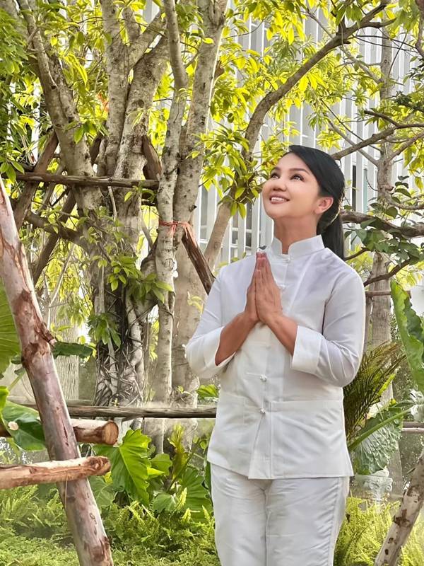 ภาพล่าสุด ครูอ้อย เข็มทิศชีวิต