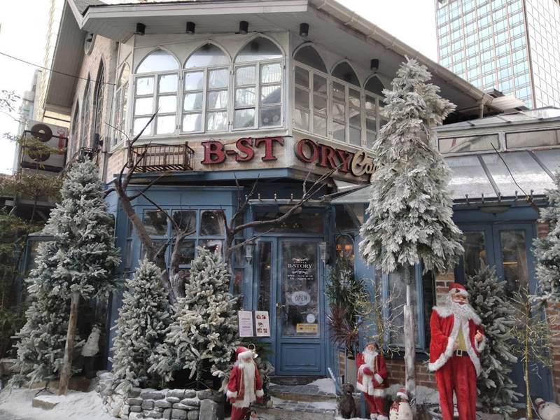 B-Story Cafe