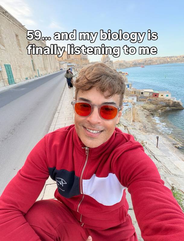 ชายหน้าเด็ก