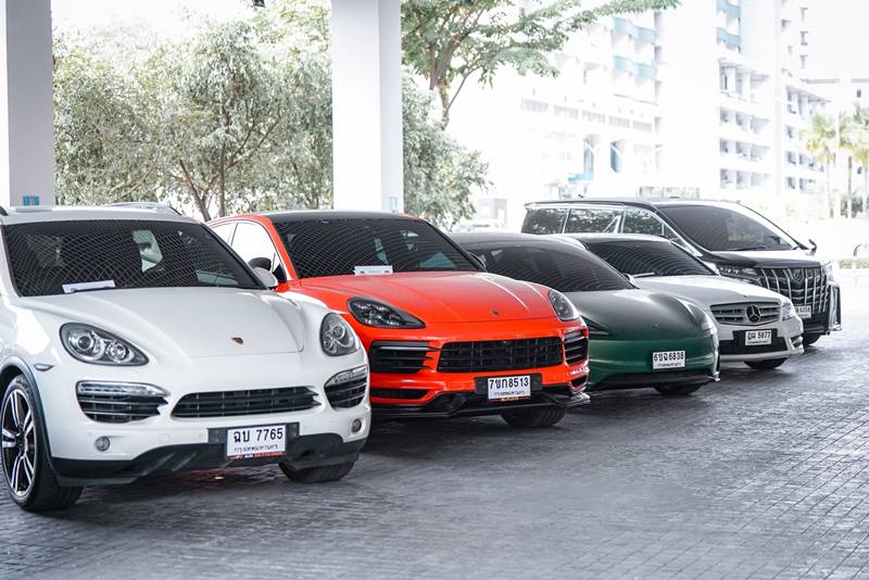 ทลายเว็บพนัน