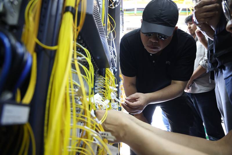 กสทช. นำกำลังค้นชายแดน