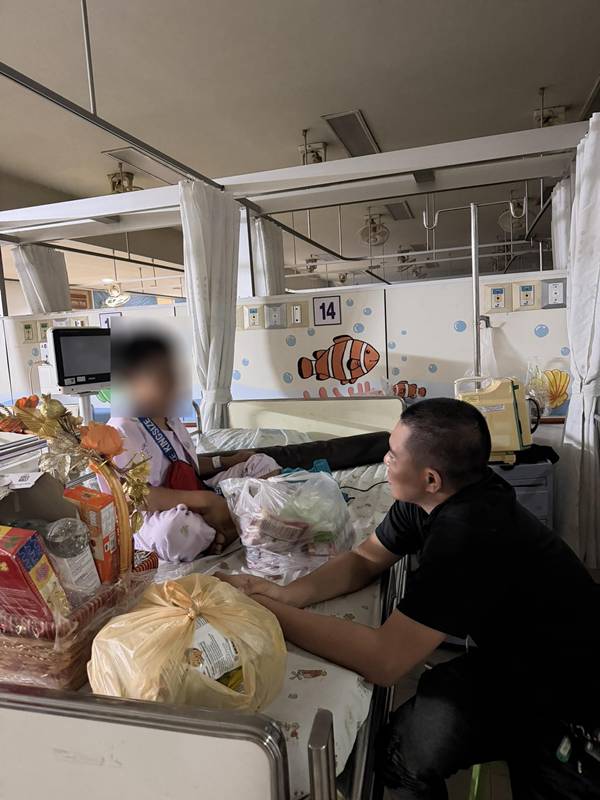 เด็ก 13 ป่วยมะเร็ง เร่ร่อนลำพัง