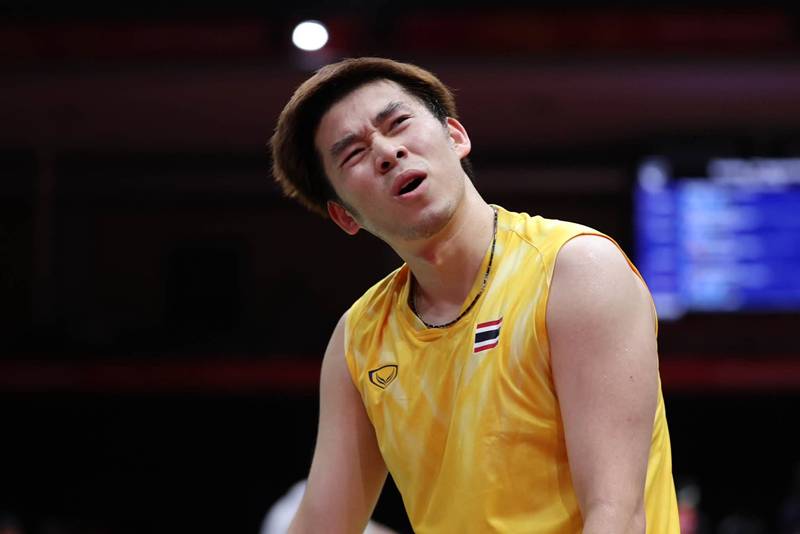 วิว กุลวุฒิ