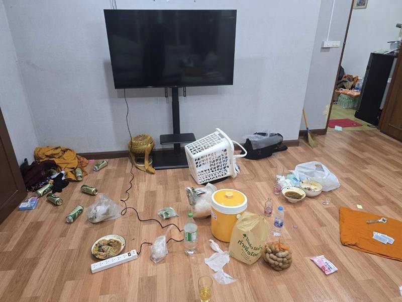 พระฉาว ลวงเณรย่ำยี