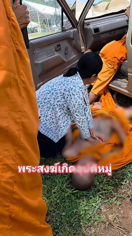 เด็ก 11 ขวบขับชนพระ