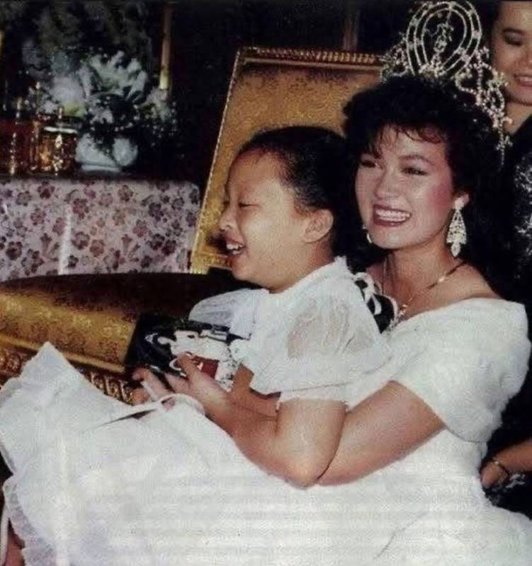 ปุ๋ย ภรณ์ทิพย์ 