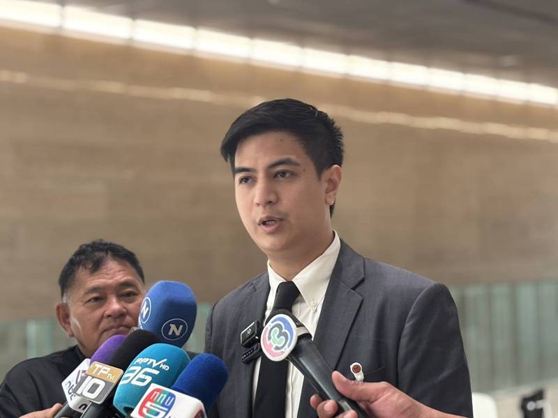 ไอติม พริษฐ์ แจงปมสุขภาพฟัน