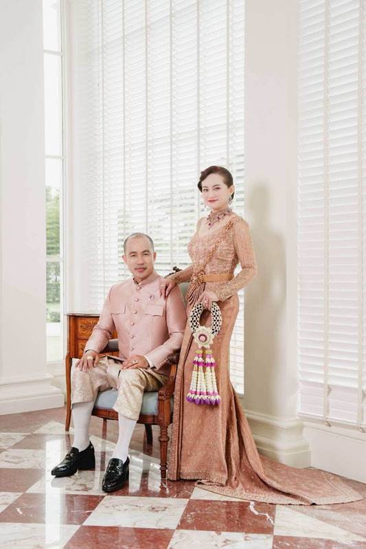 หมอปลายแต่งงาน