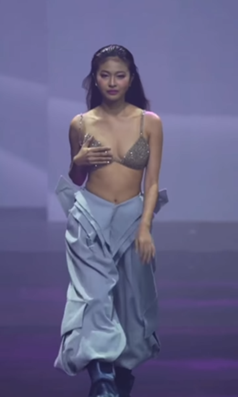 นางแบบบราหลุด