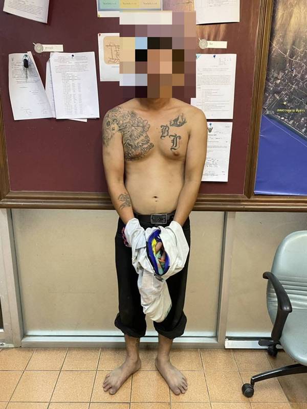 คนร้ายบุกห้องพัก
