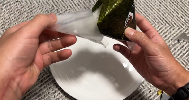 วิธีแกะข้าวปั้น