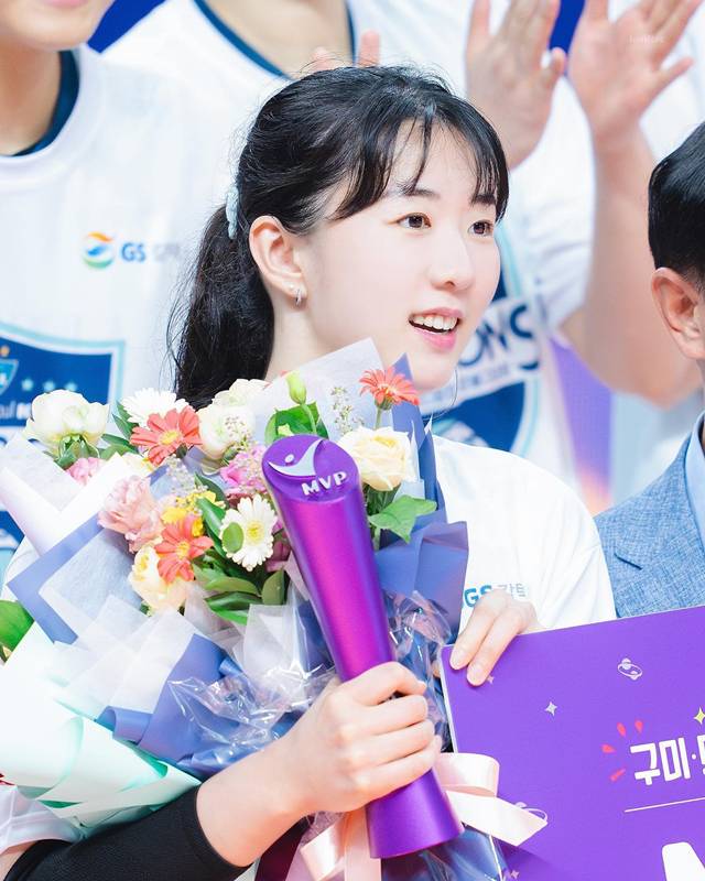 คังโซฮวี นักวอลเลย์บอลหญิง ทีมชาติเกาหลีใต้