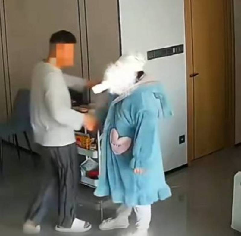 แม่สามีทะเลาะลูกสะใภ้