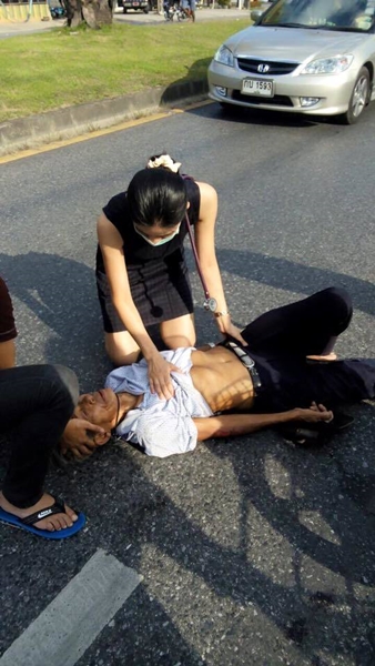  พญ.จิรายุ พุทธให้ 