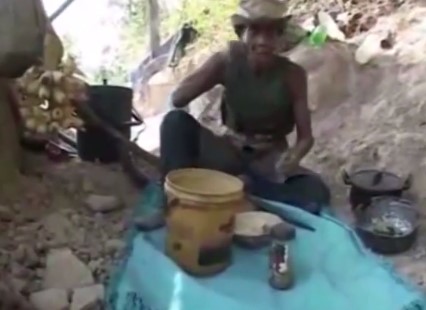 ดวง คล่องแคล่ว มนุษย์รูในตำนาน