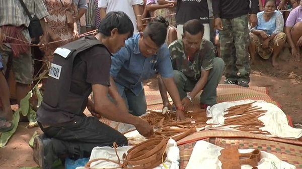  ขุดพบโซ่ตรวนนักโทษ-ศาสตราวุธโบราณร่วม 300 ชิ้น