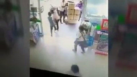 คลิปตำรวจปลอมจับลิขสิทธิ์ 